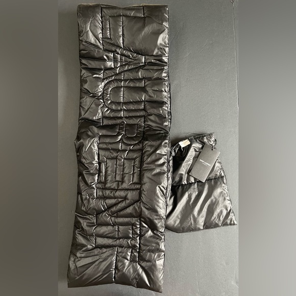 NEW SIGNATURE SAINT LAURENT PUFFER SCARF IN NYLON BLACK - Picture 4 of 12